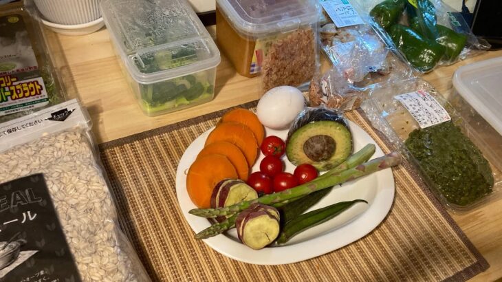 おじさん飯で健康に成る♪😊 ピーマンも美味いのだ。#ひとり飯